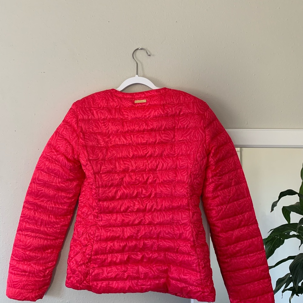 LILLY PULITZER REVERSIBLE DOWN HOT PINK JACKET BEAUTIFUL LIKE NEW SEE PICS - Picture 2 of 6
